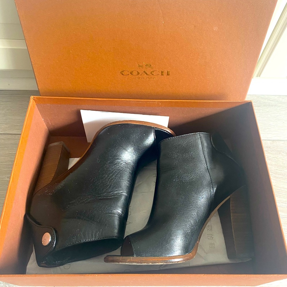 Coach Labelle New Calf, black leather booties, size 5.5 M
